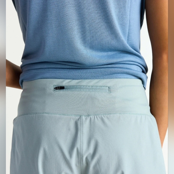 ** NWT ** FreeFly Bamboo-Lined Breeze Shorts - Picture 3 of 6